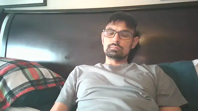 Snapshot of spence204011 chatting on 06/16/26, 10:54 spence204011 online show from 06/16/26, 10:54
