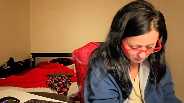 YourDreamLoverr online show from 10/09/25, 11:16