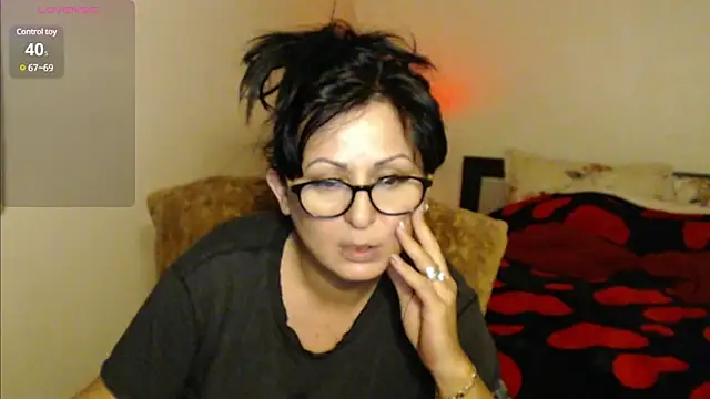 YourDreamLoverr online show from 02/01/25, 04:32