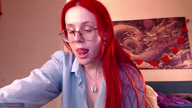 Snapshot of VanessaLincum chatting on 04/28/26, 06:29 VanessaLincum online show from 04/28/26, 06:29