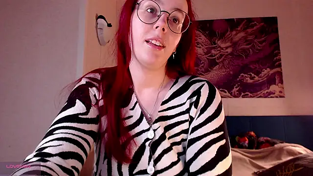 Snapshot of VanessaLincum chatting on 11/24/25, 07:08 VanessaLincum online show from 11/24/25, 07:08