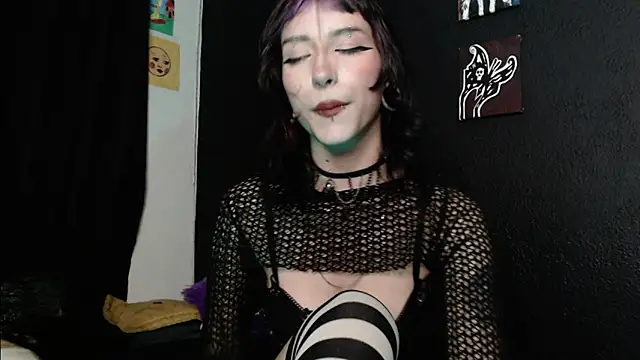 Snapshot of niakat_ chatting on 01/12/25, 07:53 niakat online show from 01/12/25, 07:53