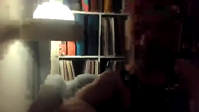 Snapshot of SHARPSkinhead chatting on 06/07/26, 09:31 SHARPSkinhead online show from 06/07/26, 09:31