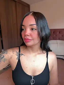 Sara LipsX online show from 06/25/26, 10:37