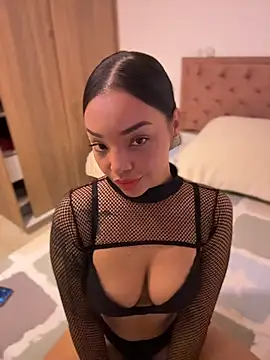 Sara LipsX online show from 06/14/26, 02:24