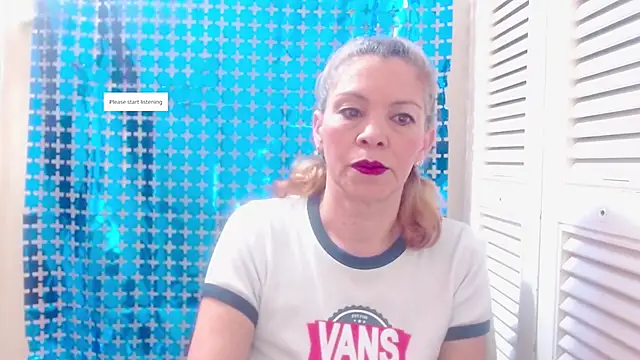 electra-mommy online show from 11/23/25, 12:04