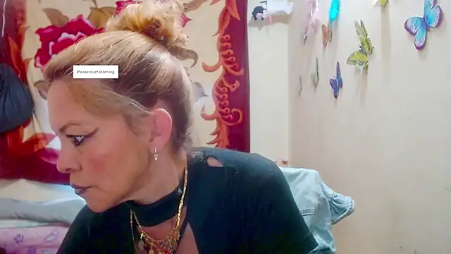 electra-mommy online show from 10/23/25, 12:04