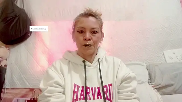 electra-mommy online show from 10/30/25, 11:19