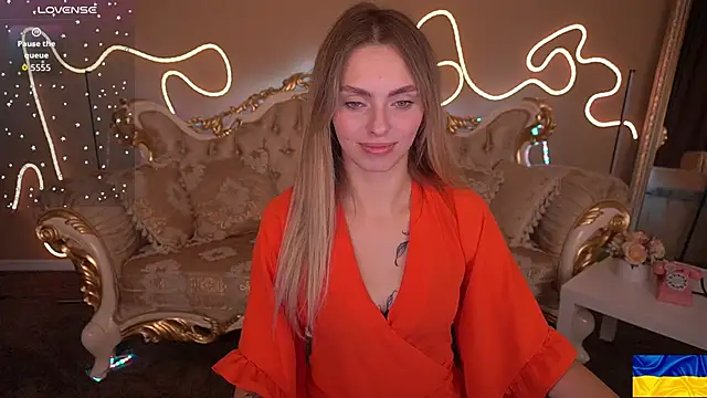 ChloeBrightt online show from 10/06/25, 07:58