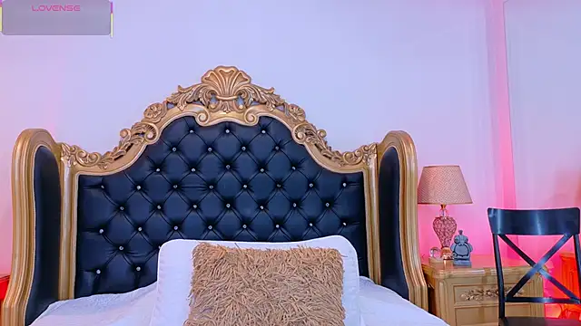 AdelinaVans online show from 11/11/25, 11:38