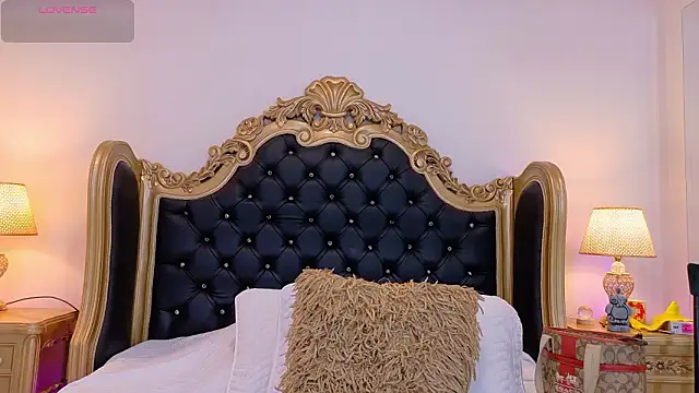 AdelinaVans online show from 03/16/26, 11:36