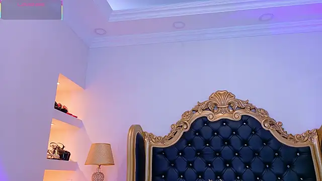 AdelinaVans online show from 11/07/25, 11:26