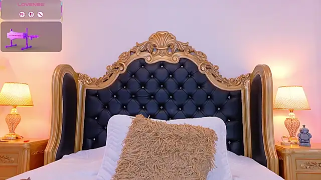 AdelinaVans online show from 11/28/25, 11:21