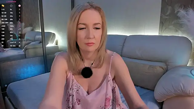 LaVitaBelle online show from 04/03/26, 01:34