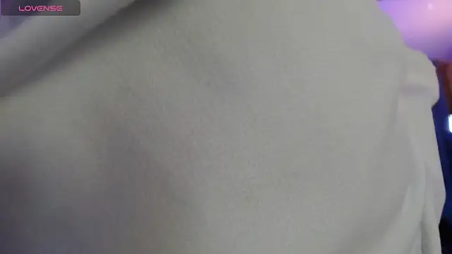 vitoria23  online show from 03/12/25, 01:08