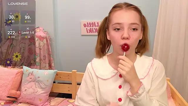 PrincessLittleKiki online show from 11/01/25, 07:13