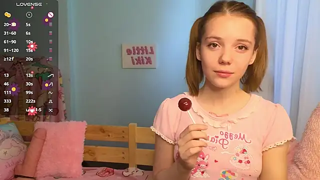 Snapshot of PrincessLittleKiki chatting on 10/02/25, 07:34 PrincessLittleKiki online show from 10/02/25, 07:34