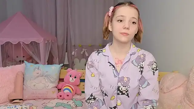 PrincessLittleKiki online show from 04/25/26, 07:11