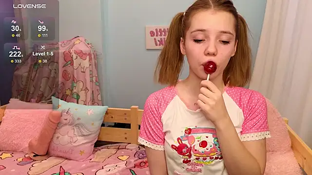 PrincessLittleKiki online show from 11/04/25, 07:12