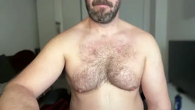 Snapshot of Mr_Beef chatting on 03/14/25, 10:27 Mr Beef online show from 03/14/25, 10:27