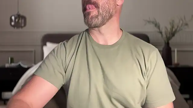 Snapshot of Mr_Beef chatting on 09/20/25, 09:53 Mr Beef online show from 09/20/25, 09:53