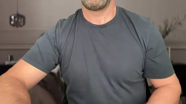 Snapshot of Mr_Beef chatting on 09/14/25, 01:11 Mr Beef online show from 09/14/25, 01:11