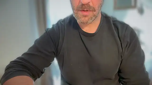 Mr Beef online show from 12/20/25, 02:42