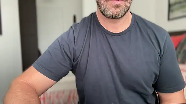 Snapshot of Mr_Beef chatting on 09/15/25, 09:21 Mr Beef online show from 09/15/25, 09:21