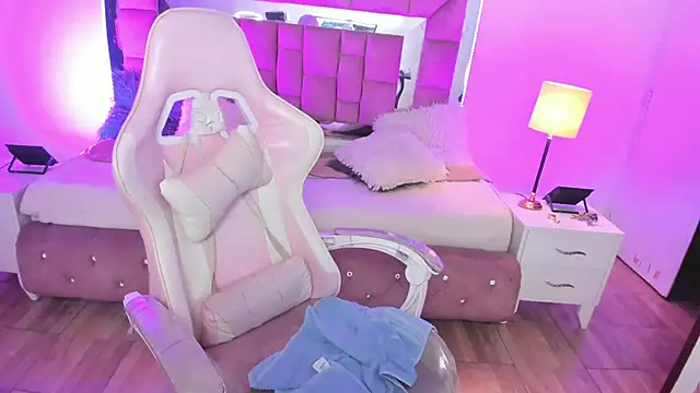 Aliciia cute1 online show from 02/21/25, 01:33