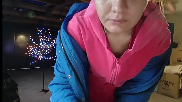  JustmeHere  online show from 12/02/25, 09:33