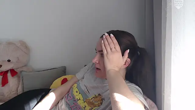  JustmeHere  online show from 12/16/25, 10:30