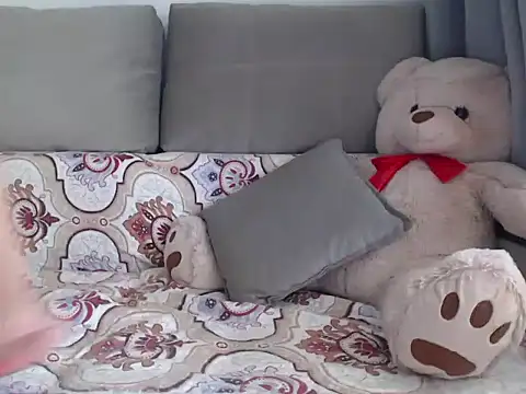  JustmeHere  online show from 10/31/25, 11:07