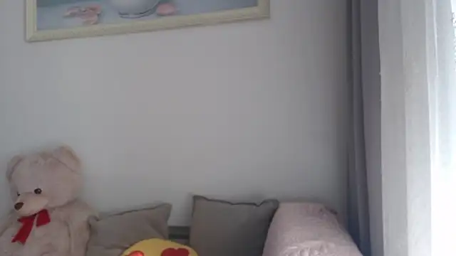  JustmeHere  online show from 12/17/25, 10:53