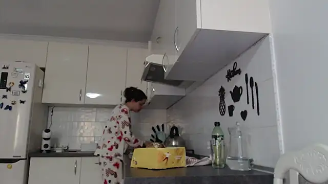  JustmeHere  online show from 11/08/25, 08:29