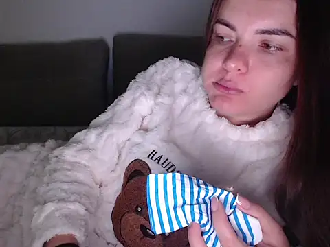  JustmeHere  online show from 10/04/25, 05:09