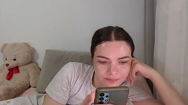  JustmeHere  online show from 12/14/25, 09:59