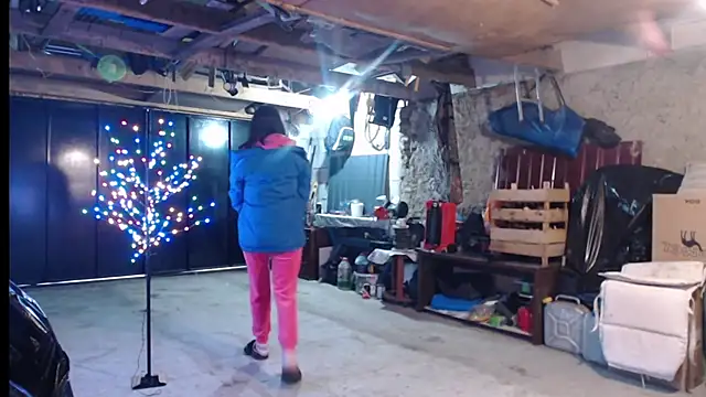  JustmeHere  online show from 12/04/25, 12:37