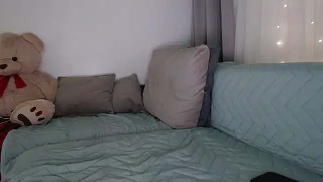  JustmeHere  online show from 11/12/25, 08:45