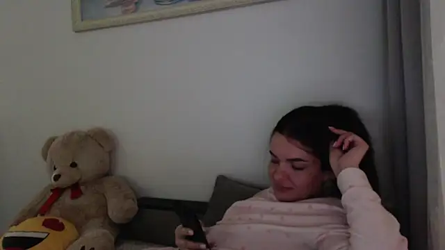  JustmeHere  online show from 12/02/25, 09:38