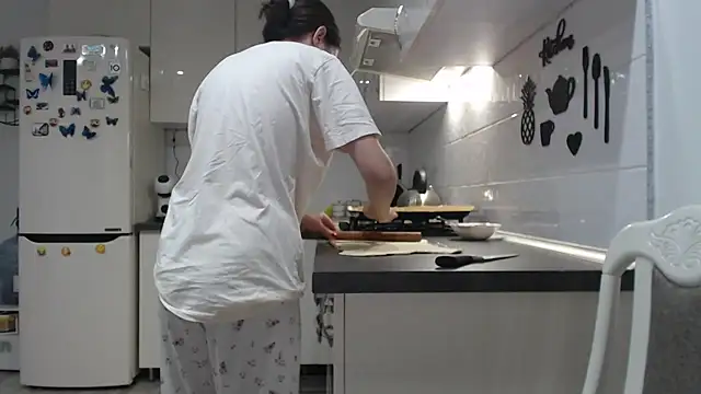  JustmeHere  online show from 11/06/25, 07:12