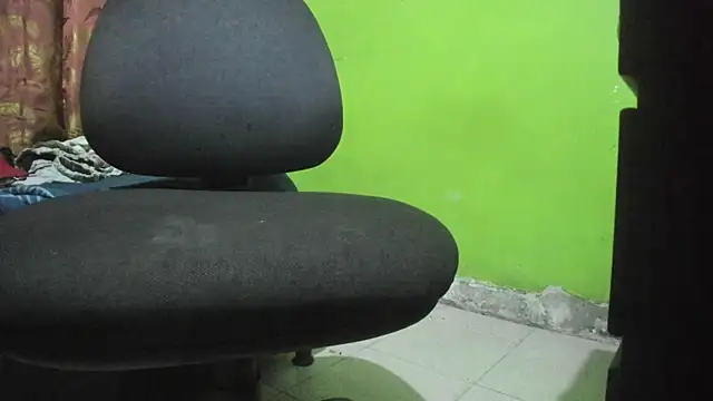 Brenda Smith69 online show from 11/18/25, 09:18