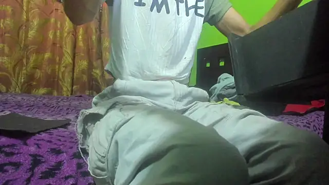 Brenda Smith69 online show from 12/16/25, 08:13