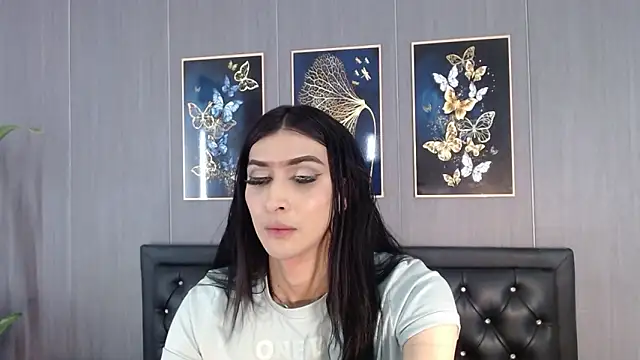 Snapshot of Evelynn_sex_ chatting on 03/10/25, 12:49 Evelynn sex online show from 03/10/25, 12:49