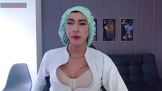 Snapshot of Evelynn_sex_ chatting on 10/17/25, 12:29 Evelynn sex online show from 10/17/25, 12:29