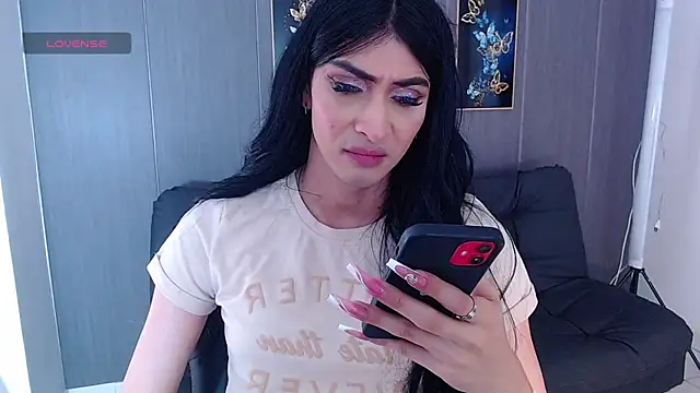 Snapshot of Evelynn_sex_ chatting on 09/16/25, 02:18 Evelynn sex online show from 09/16/25, 02:18