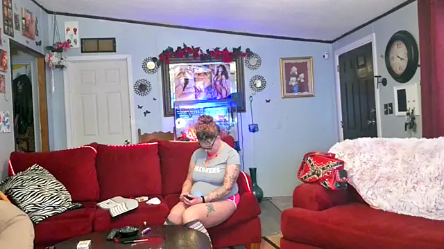 Lisalovely6981 online show from 02/02/26, 09:14