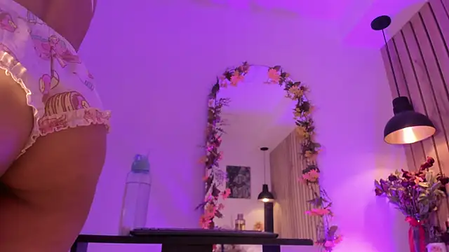 sofiesoft online show from 09/30/25, 01:39