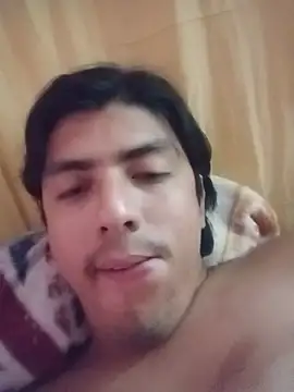 Snapshot of Ricardito97 chatting on 07/13/26, 02:55 Ricardito97 online show from 07/13/26, 02:55