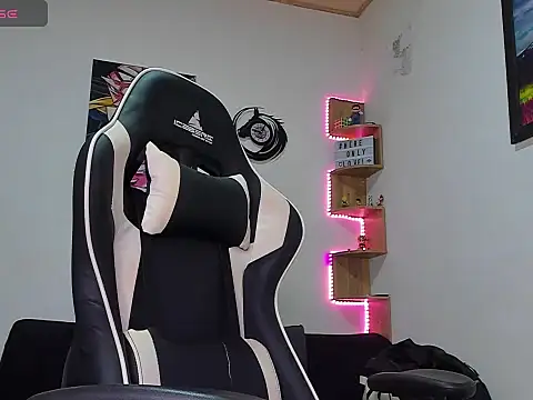 Marco diaz1 online show from 10/05/25, 12:45