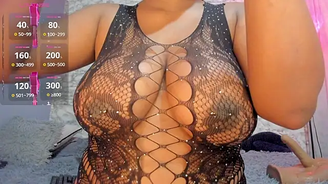 Snapshot of Morochaa-fire chatting on 10/27/25, 11:22 Morochaa-fire online show from 10/27/25, 11:22